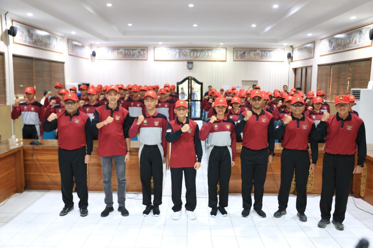 Pembukaan pelatihan Calon Pengibar Bendera Pusaka (Capaska) 2025 Kabupaten Klungkung pada Kamis (31/7/2025). (balihotnews/ist)