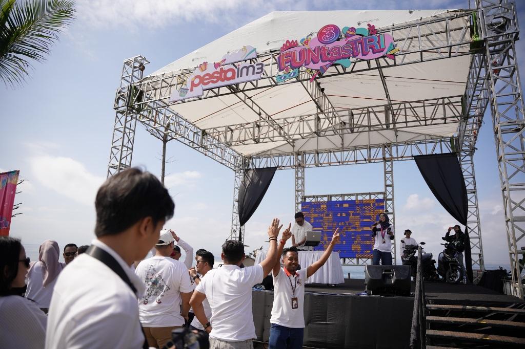 Pesta IM3 dan FuntasTri di Gianyar, pada Minggu (10/8/2025). (balihotnews/ist)