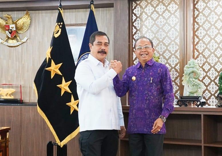 Gubernur Bali Wayan Koster saat melakukan audiensi dengan Menteri Imigrasi dan Pemasyarakatan (IMIPAS), di Jakarta, Selasa (23/9/2025). (balihotnews/istimewa)