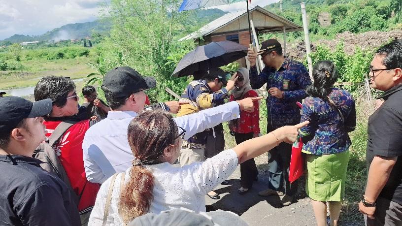 Sidang Pemeriksaan Setempat oleh Pengadilan Negeri Semarapura. (balihotnews/rahma)
