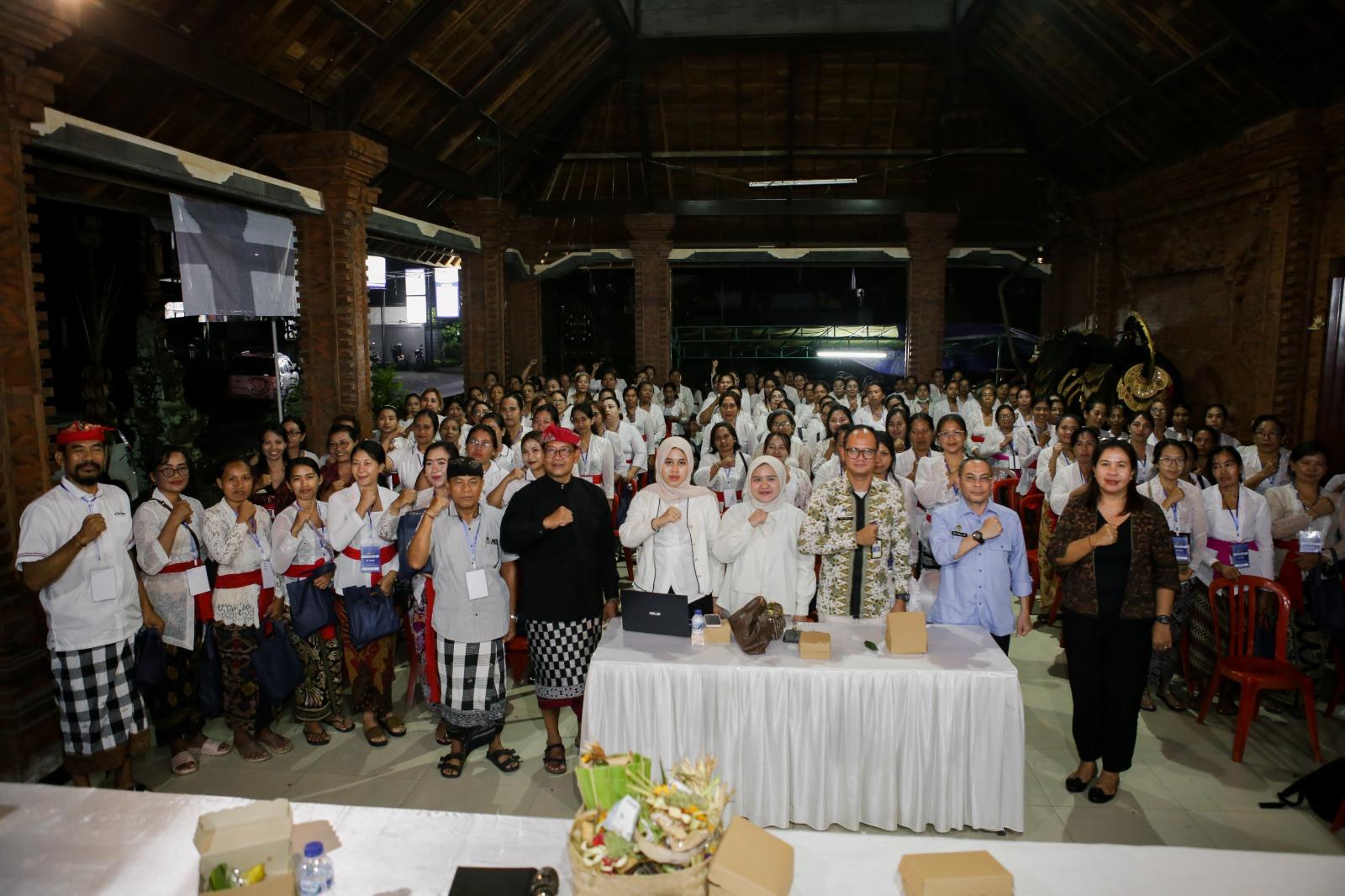 Sosialisasi Program Makan Bergizi Gratis (MBG) di Desa Delod Peken, pada Rabu (26/11/2025). (balihotnews/istimewa)