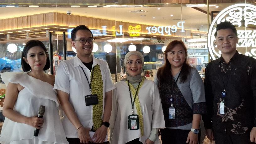 Konferensi Pers pihak Beachwalk dan BCA dalam rangka menyambut ulang tahun Beachwalk ke-13, di Badung, pada Senin (15/12/2025).(balihotnews/rahma)
