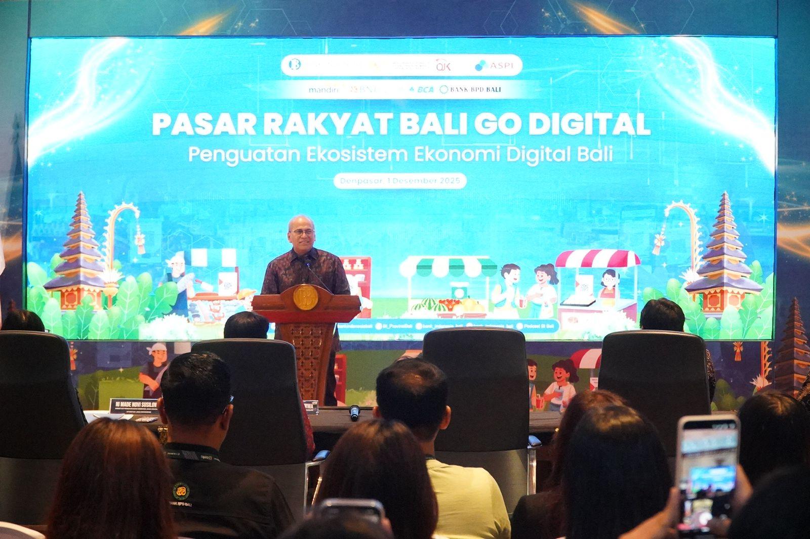 Kepala Perwakilan Bank Indonesia Provinsi Bali, Erwin Soeriadimadja dalam gelaran Program Pasar Rakyat Bali Go Digital, Senin (1/12/2025). (balihotnews/istimewa)