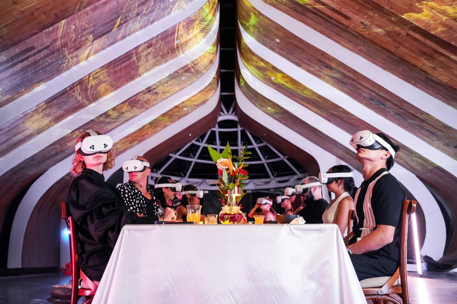 Nuanu Cretive City hadirkan bersantap lewat VR Michelin pertama di Asia Tenggara, yang digelar di Luna Beach Club, Tabanan. (balihotnews/nuanu)