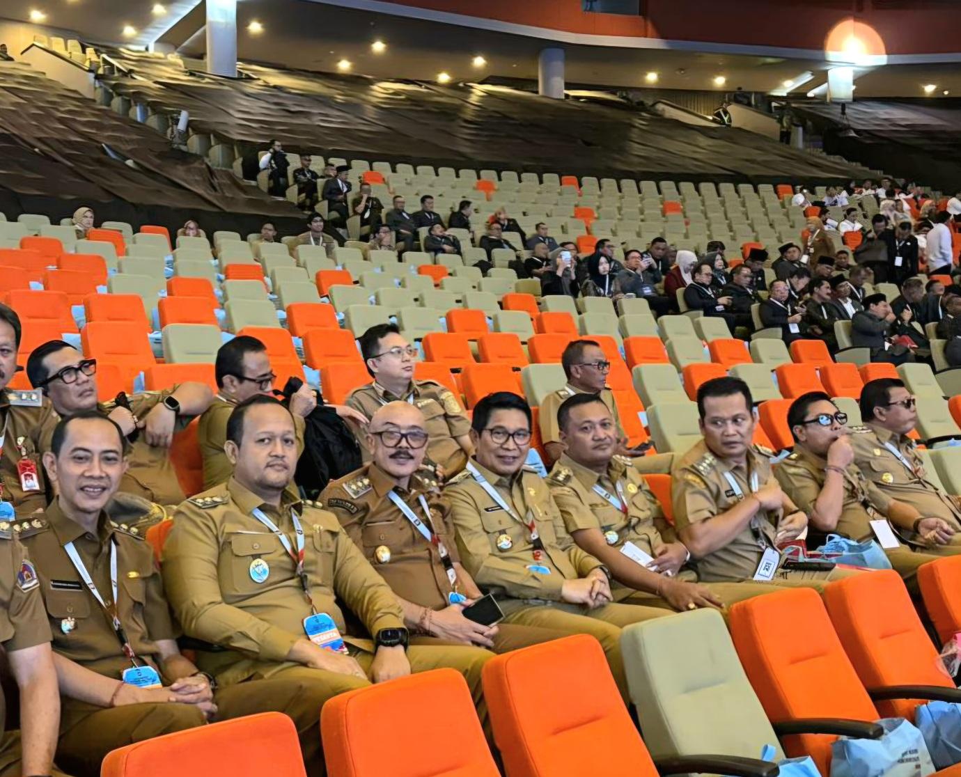 Bupati Badung I Wayan Adi Arnawa (tengah) bersama sejumlah jajaran pimpinan daerah Bali mengikuti Rakornas Pemerintah Pusat dan Daerah 2026 di SICC, Bogor, Selasa (2/2/2026). (Balihotnews/Ist.)