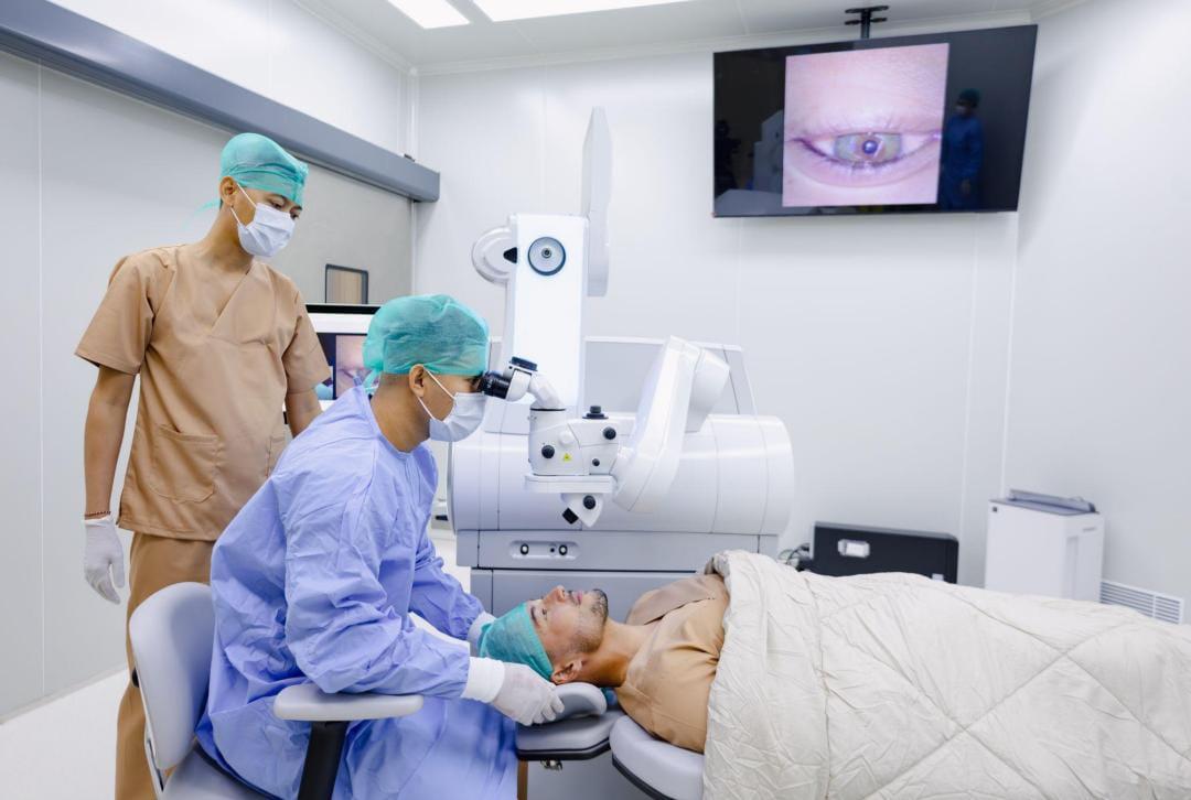 Layanan LASIK di CSEC Bali. (balihotnews/istimewa)