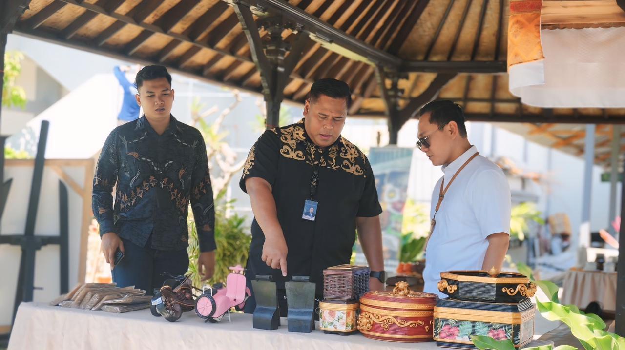 Kegiatan Sosialisasi dan Branding Pelayanan Publik bagi petugas dan Tim Efektif dalam rangka mendukung Proyek Perubahan Sarana Asimilasi Edukatif (SAE) Lembah Hijau, pada Jumat (17/10/2025). (balihotnews/istimewa)