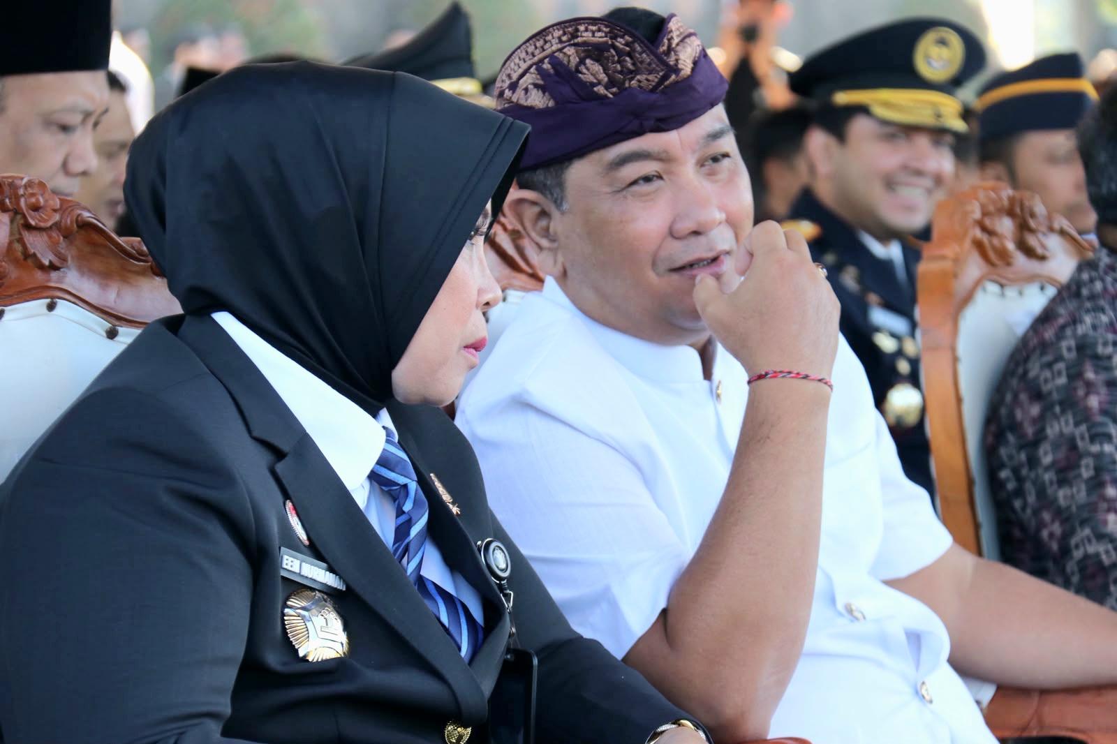 Ketua Bawaslu Bali I Putu Agus Tirta Suguna menghadiri peringatan HUT ke-80 Bhayangkara di Lapangan Niti Mandala Renon, Denpasar, Rabu (1/7/2026). (Balihotnews/Istimewa)