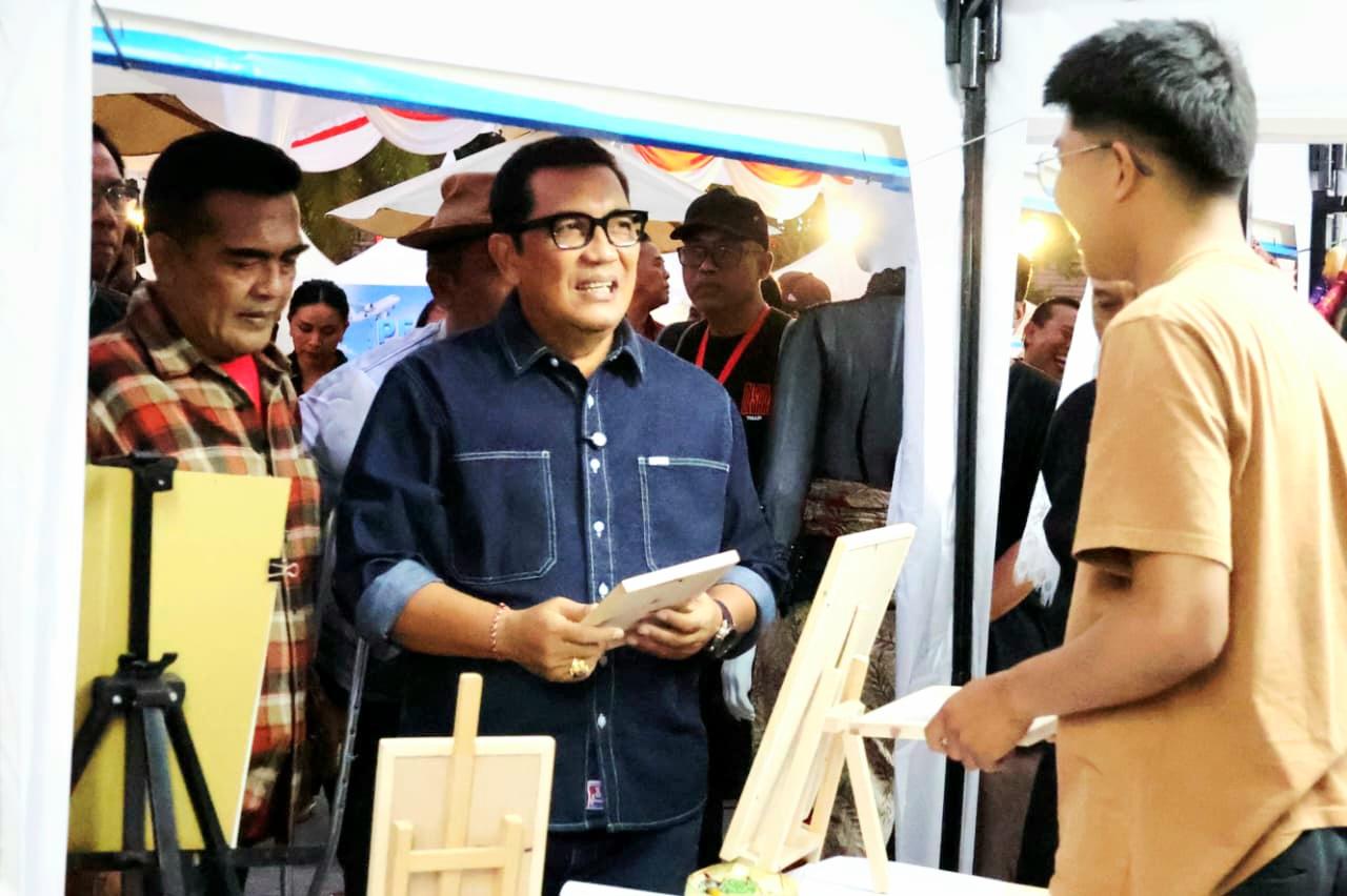 Bupati Tabanan I Komang Gede Sanjaya saat menghadiri gelaran Peken Jasindo 2026 di Taman Bung Karno - Garuda Wisnu Singasana, Tabanan, Bali, Sabtu (22/8/2026). (Foto: Balihotnews/Dok. Pemkab Tabanan)