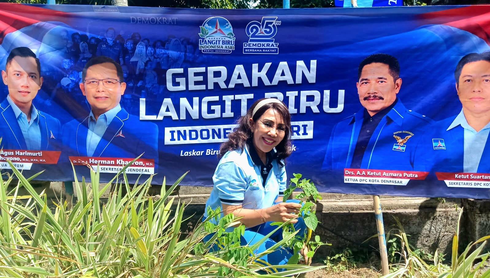 Anggota Komisi IX DPR RI Fraksi Demokrat, Tutik Kusuma Wardhani, saat menghadiri jelang perayaan HUT ke-25 Partai Demokrat di Kantor DPD Demokrat Bali, Renon, Denpasar, Minggu (23/8/2026). (Balihotnews/red)